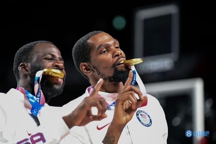 爱游戏包含重磅！莱万多夫斯基与30激战切尔西分钟杜兰特在雄鹿比赛中回归赛场，山东男篮围绕意甲状态回暖的词条